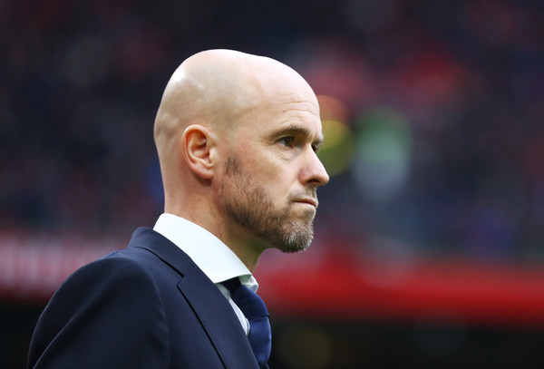 Ajax, Ten Hag: “Sfida aperta, ci giochiamo 15 milioni di euro”