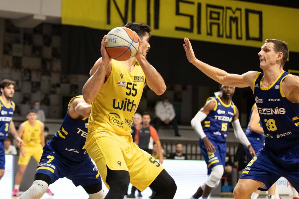 Bergamo Basket piegato da Tortona 67-78: ottava sconfitta consecutiva