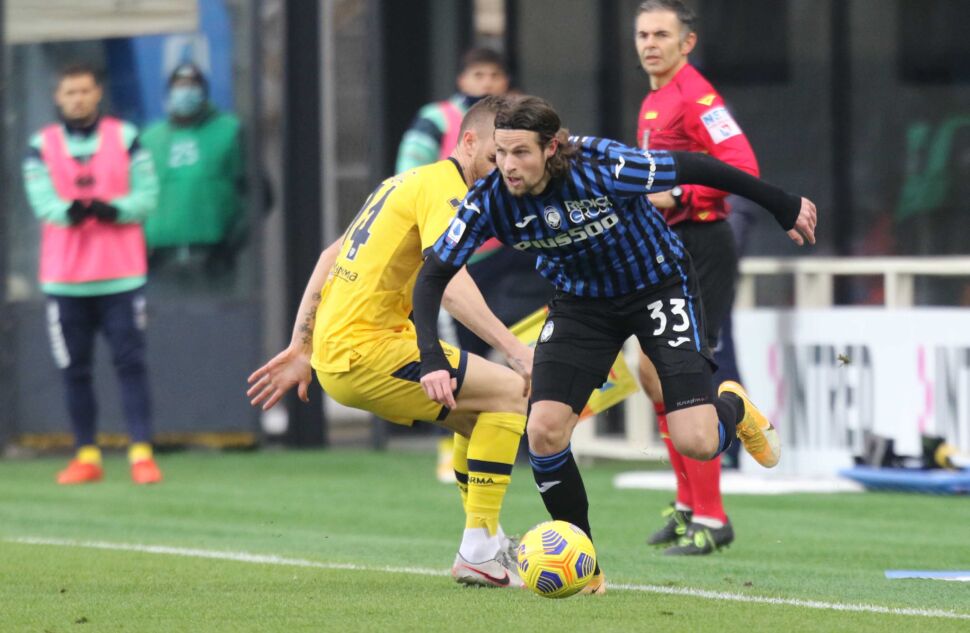 Shomurodov spaventa l’Atalanta, il palo ferma Hateboer: occhiale col Genoa
