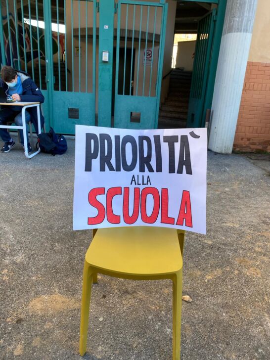 Studio e sport, i ragazzi bergamaschi in coro: “Ridateci la scuola”