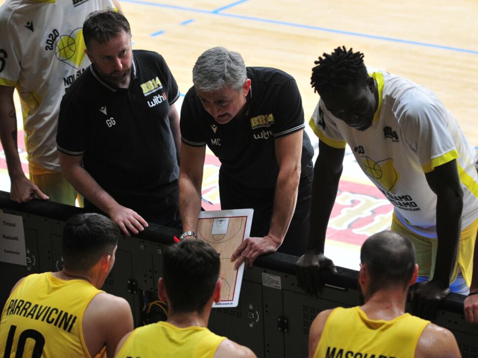 Bergamo Basket. L’orgoglio di coach Calvani: “Siamo anche noi in campionato. Adesso vogliamo risalire”