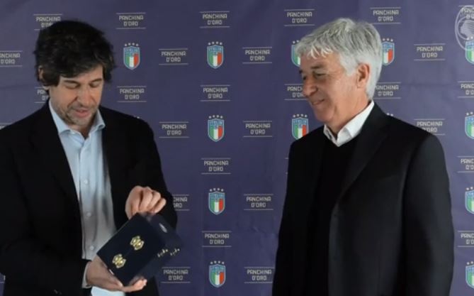 Gasperini bissa la Panchina d’Oro: “Calcio deterrente alla pandemia, ora riaprite gli stadi!”