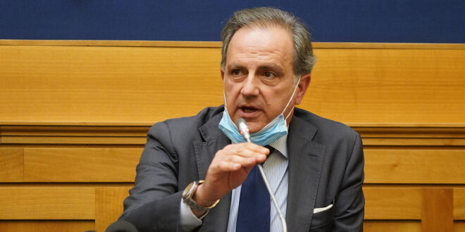 Appello dal Parlamento al sottosegretario Moles: più fondi all’editoria