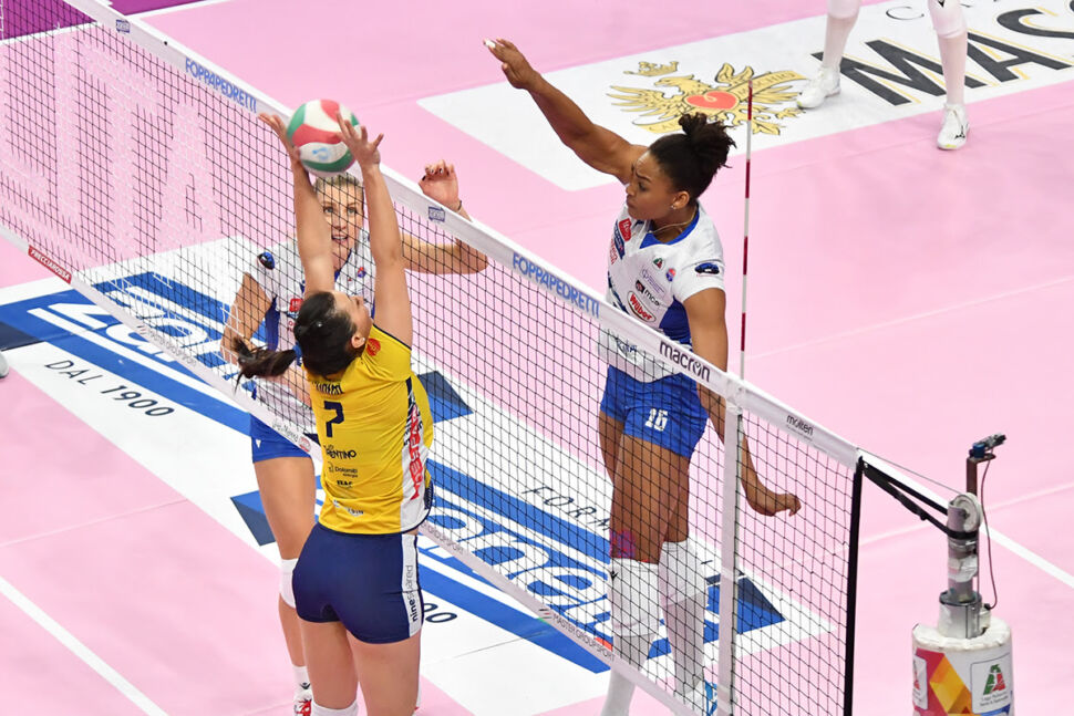 La Zanetti si fa rimontare da Trento, l’ultima partita della regular season frutta un punto