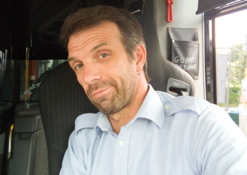 Vita da autista: se il nome di via Adelasio deriva da “‘a de là, zio!”