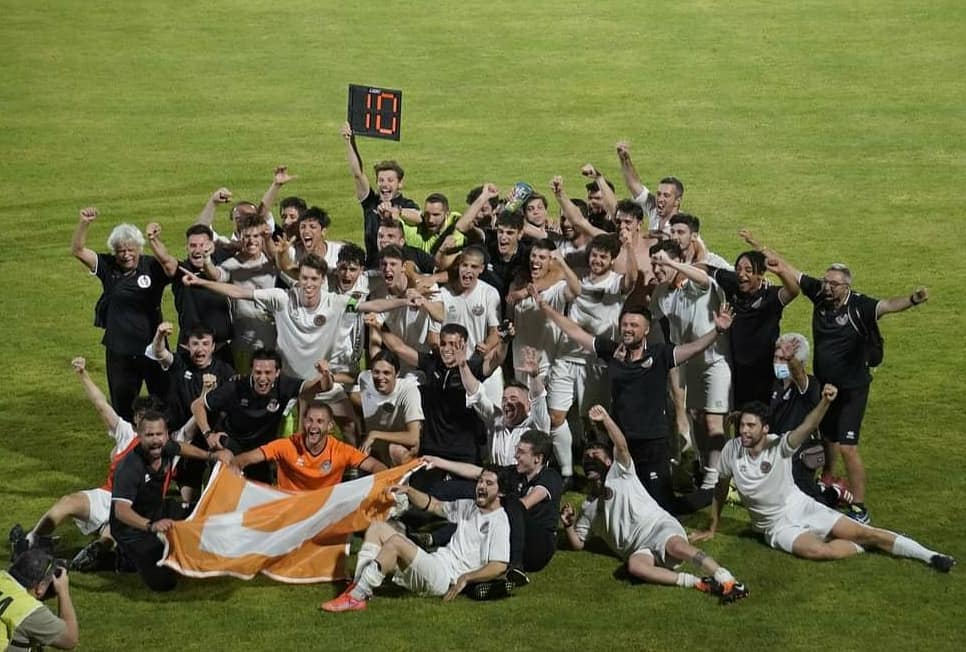 Bonseri-gol, la Leon vince lo spareggio del Legler e vola in Serie D