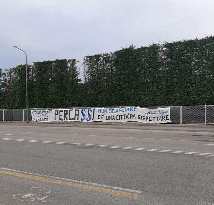 “Mercato, Perca$$i non sbagliare”. Striscione polemico a Zingonia