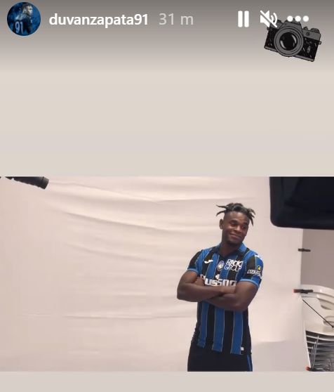 Duvan Zapata sorridente a Zingonia. L’Inter può aspettare: vi pare la faccia di uno che vuole andarsene?