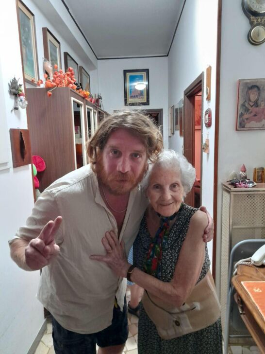 Mia nonna, che ha 95 anni, e i miei bellissimi ricordi con lei. E un consiglio: amate i vostri nonni perché stanno nel cuore