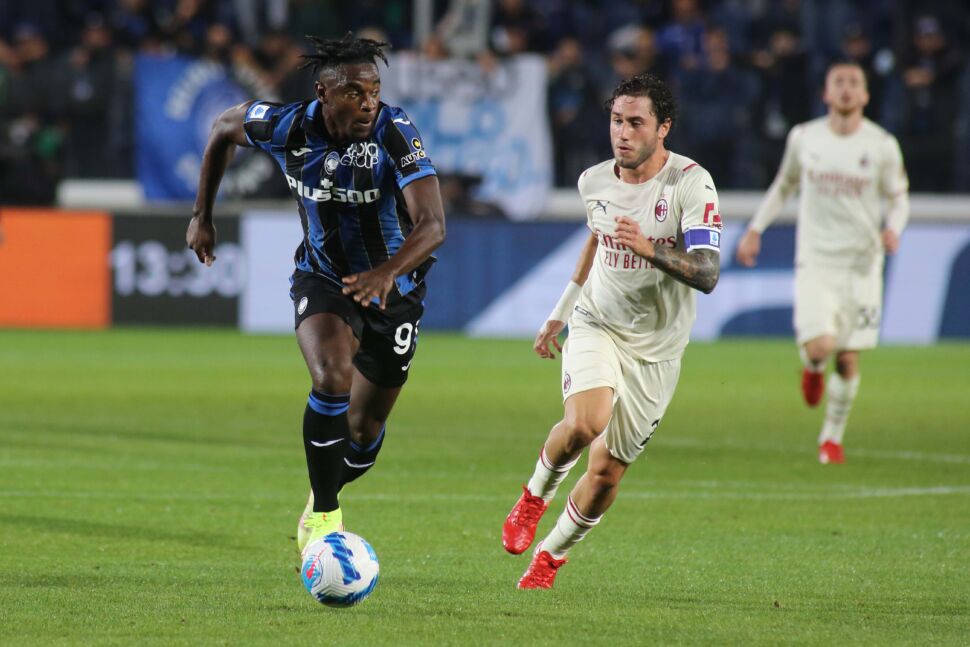 Mou crolla, controsorpasso Fiorentina. L’Atalanta (nuovi soci in arrivo) per l’Europa deve scucire lo scudetto al Milan