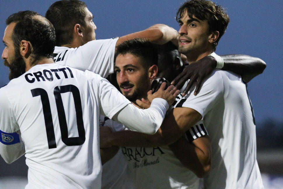 SERIE D, I TOP DEL MERCOLEDI’ – Castelli si porta a casa il pallone: il Villa Valle schianta l’Arconatese