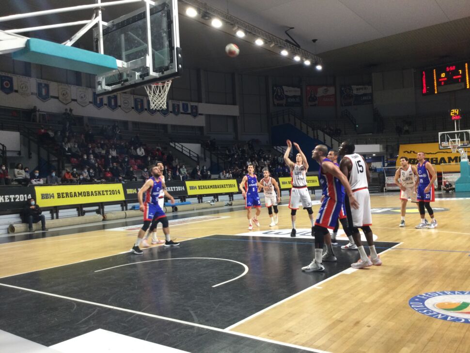 WithU Bergamo battuta in casa da Vicenza per 75-78