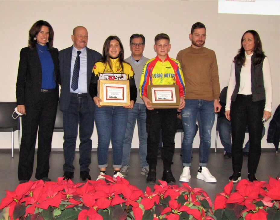 Il ciclismo orobico ha chiuso la stagione con la passerella finale di Spirano. Luca Ferrari e Martina De Vecchi giovanissimi dell’anno