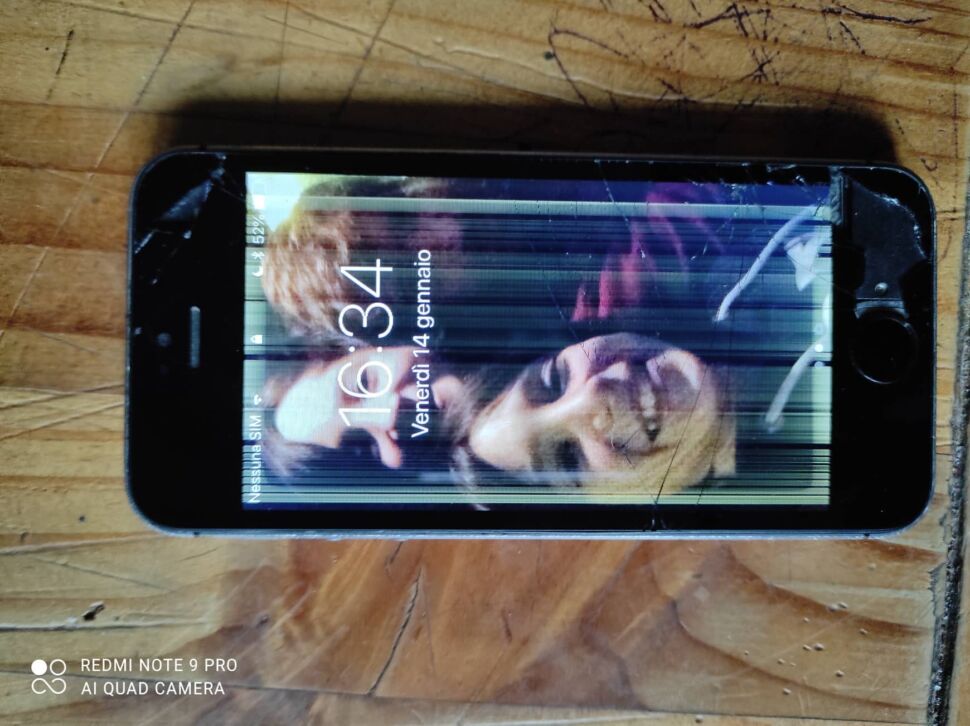 In morte del mio Iphone 5s Vodaphone, compagno di tante avventure