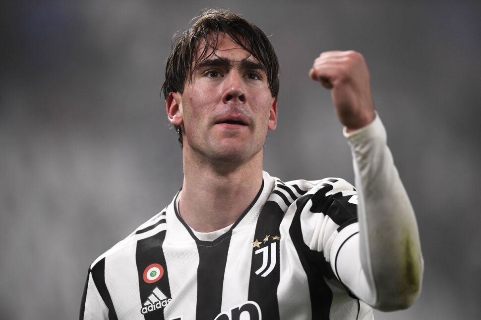 Vlahovic alla Juve cambia tutti gli equilibri. Ma è un mercenario come Donnarumma o Kessie. Ci si può innamorare di giocatori così?