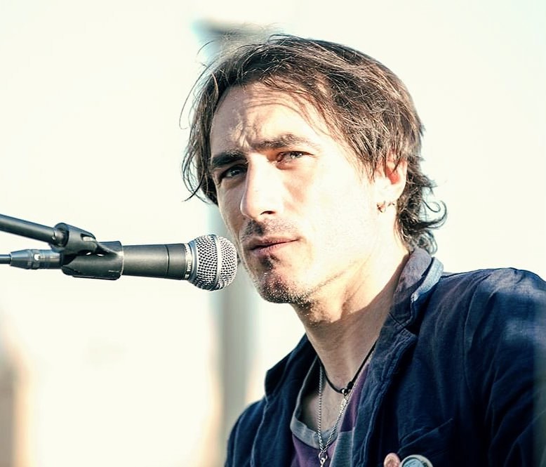 Quella cosa meravigliosa che sono gli amici d’infanzia. Solo un consiglio, non perdeteli (anche quando sono lontani)