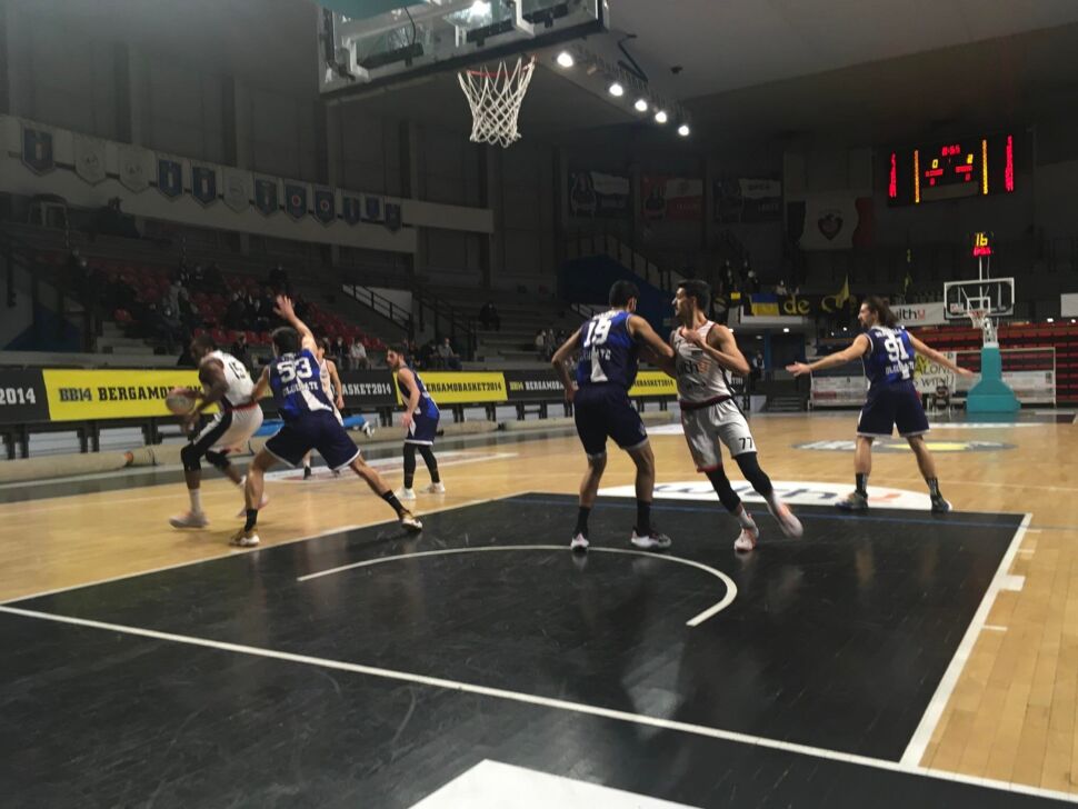 WithU, seconda vittoria di fila: Olginate battuto 87-69