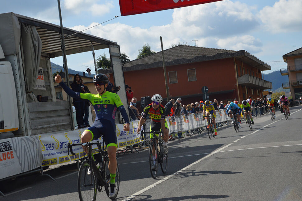 Andrea Rinaldi (Velo Club Sarnico) ha vinto il Trofeo Comune di Casazza