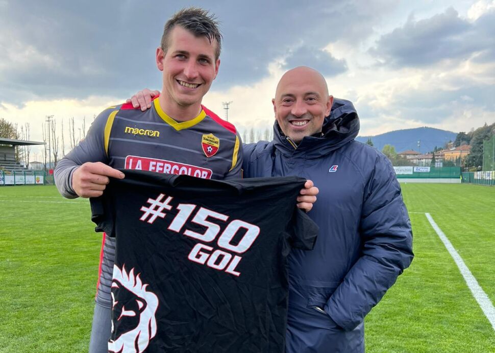 Centocinquanta volte bomber Bosis