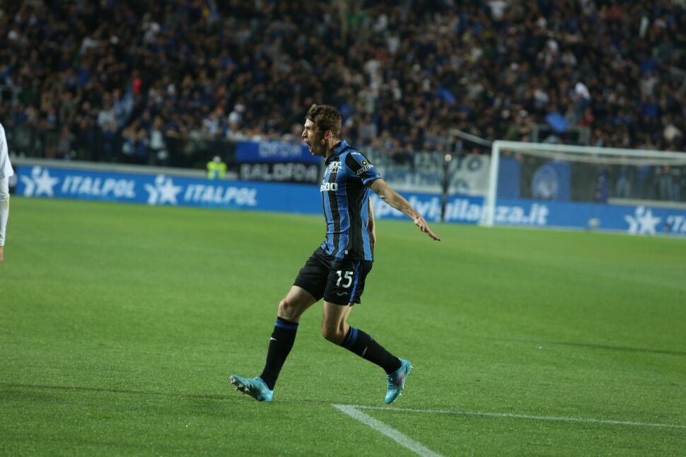 Gara a inseguimento per l’Europa, l’Atalanta fallisce la prova ma rimonta (4-4) il Torino