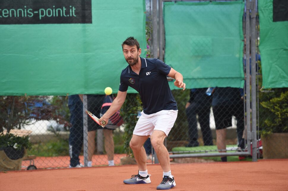 Bellini, Lucchini e Ciofani protagonisti al “Tennis”. Oggi la giornata di “Striscia”
