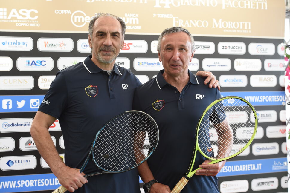 Oggi alla Cittadella dello Sport va in scena il padel. Tanti campioni presenti: da Doni a Zambrotta, da Carrera ai gemelli Zenoni