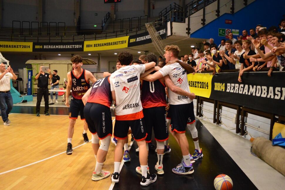 Bergamo Basket. Domani lo spareggio a Cividale. Ma Cagnardi avrà solo cinque giocatori