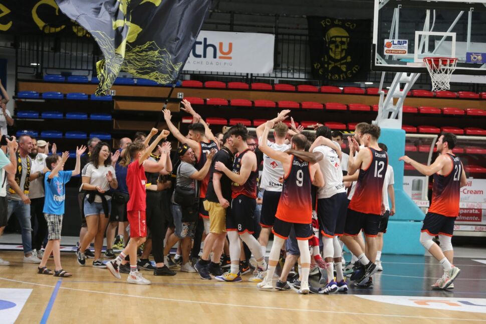 Bergamo Basket alla ricerca di nuovi soci. Galluzzo: “Vogliamo andare avanti in serie B”