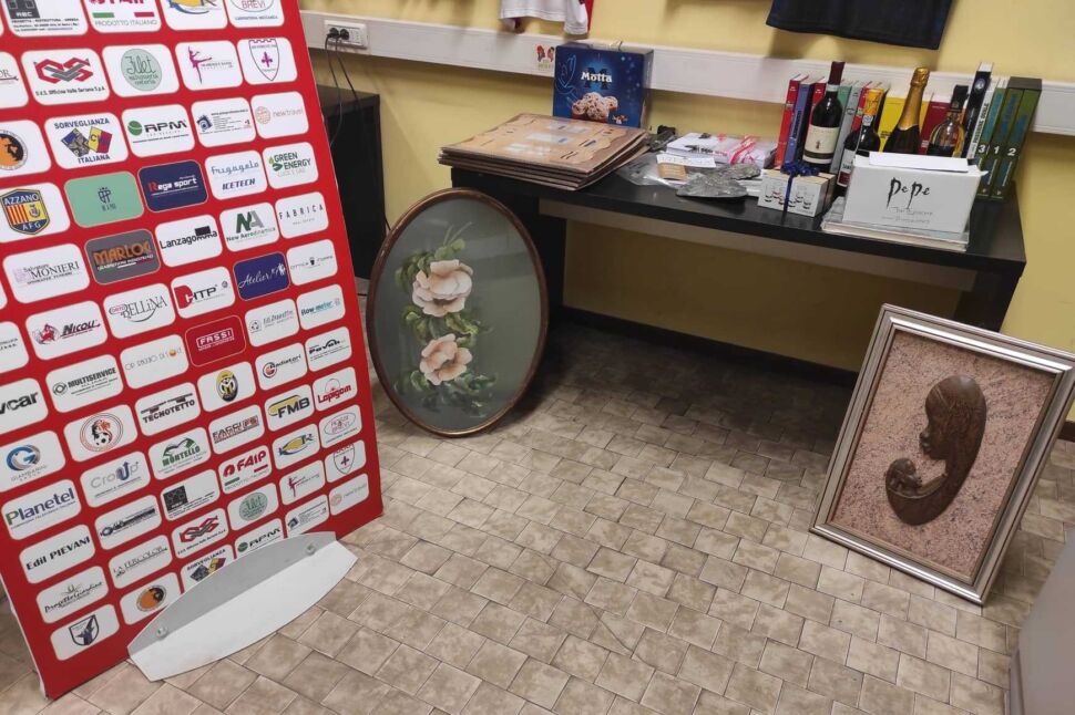 Lezione di giornalismo, volume uno: correre dalla propria madre per rubarle dei vecchi cimeli