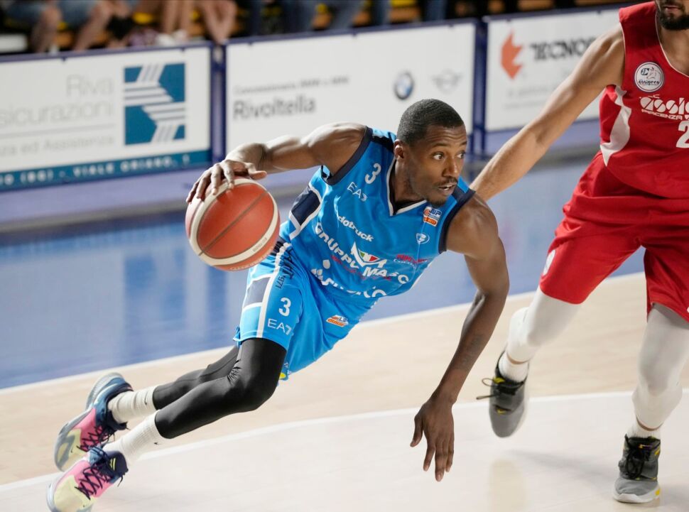 Treviglio spadella, Torino si porta a casa gara 1 di semifinale (67-52)