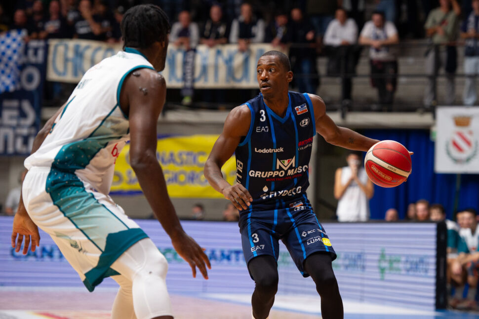 Marini ok, Clark così così: Treviglio ko con Cantù