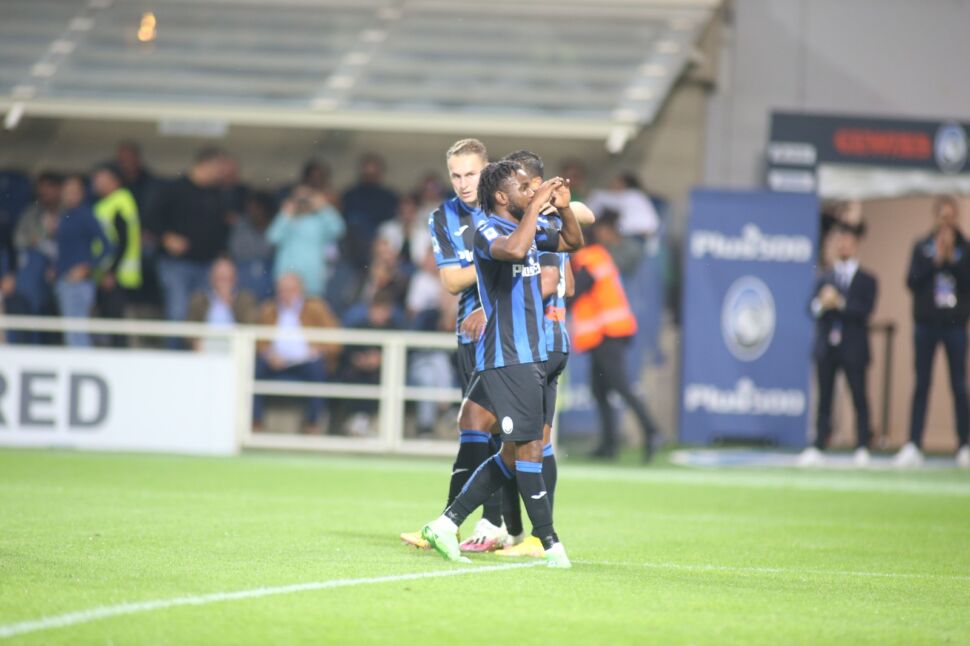 Lookman, zampata e sguardo al primo posto (col Napoli): l’Atalanta fa viola la Fiorentina