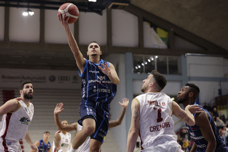 Marini, l’anima della Blu Basket corsara: vittoria netta a Cremona