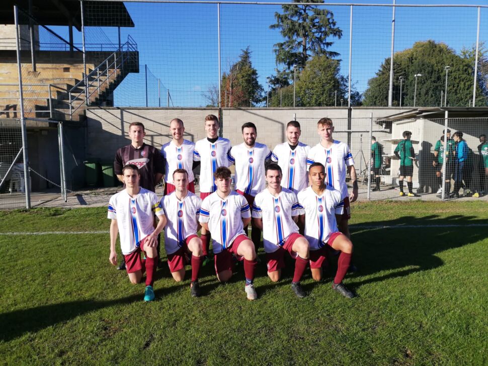 Lode al Trealbe, società ospitante e ospitale, dall’inviato senza telefono