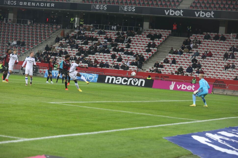 Hojlund-Zapata subito, Boga nel finale: Atalanta in carrozza a Nizza