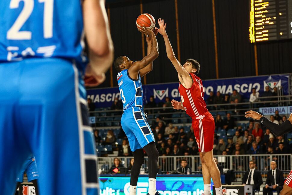 Treviglio, pronto riscatto: Casale travolta 97-68