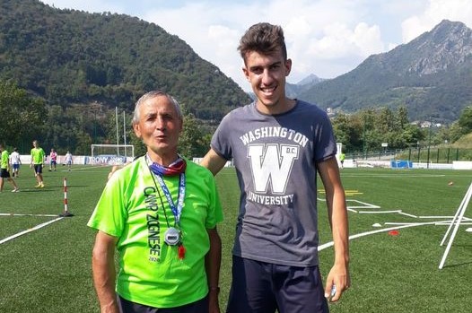 Vista da Mayer – Un primo tempo in stile nuoto sincronizzato. E i gol di Scalvini e Ruggeri ci fanno esultare ancora di più