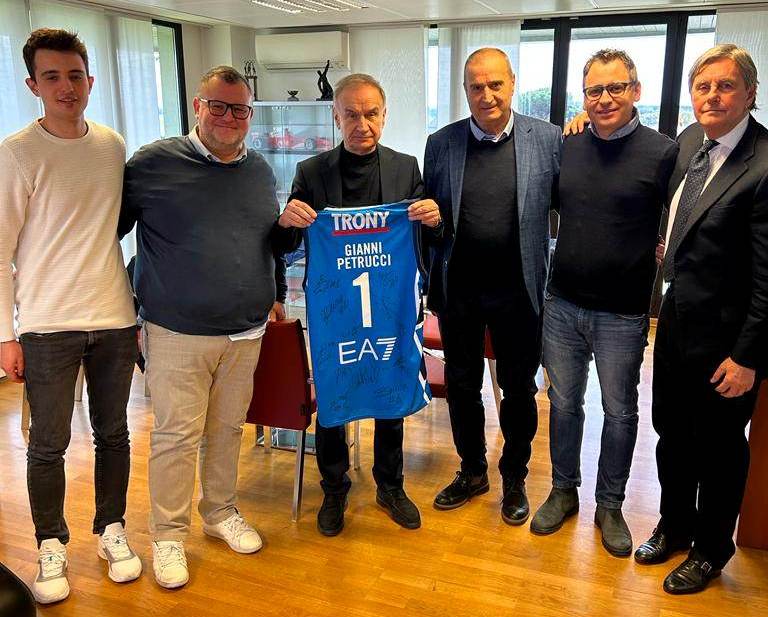 Blu Basket Treviglio in visita a Roma dal presidente Petrucci. Il presidente Mascio: “Il progetto del nuovo palasport è stato accolto con grande entusiasmo”