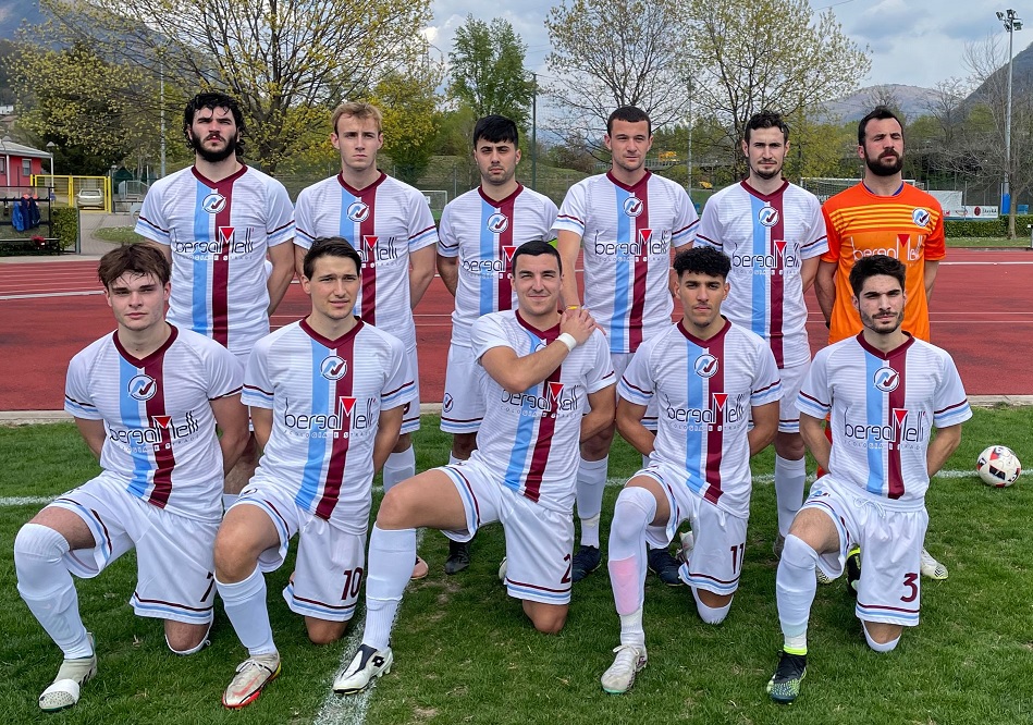 Nembrese a valanga, festa vicina. Elouaaid ne fa cinque