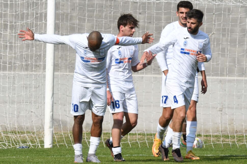 Serie D, Girone B. Il Ponte vince il derbissimo contro il Villa Valle e si coccola l’eterno Ferreira Pinto