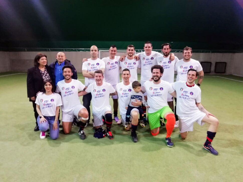 Calcio a cinque, CSI. Il PSG Valbrembo festeggia una storica promozione nel Gruppo B e dedica il successo a Giovanni Abalsamo