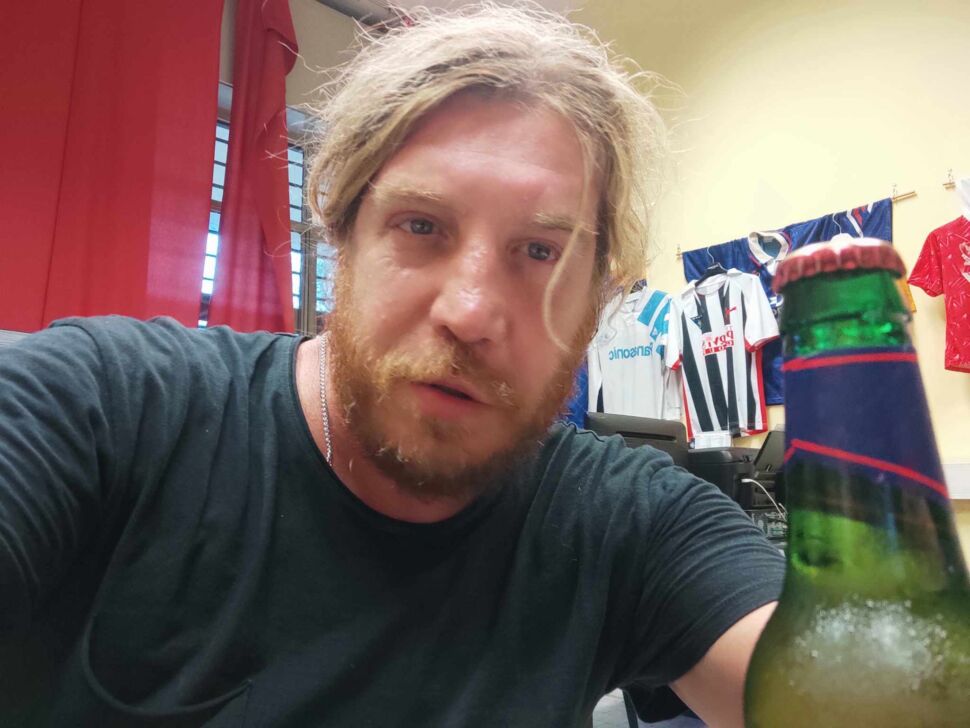 Tra call center albanesi (che non sanno l’italiano) e richieste assurde… L’assurdo viaggio di un uomo che ha assicurato un acquisto di 1500 euro in Italia