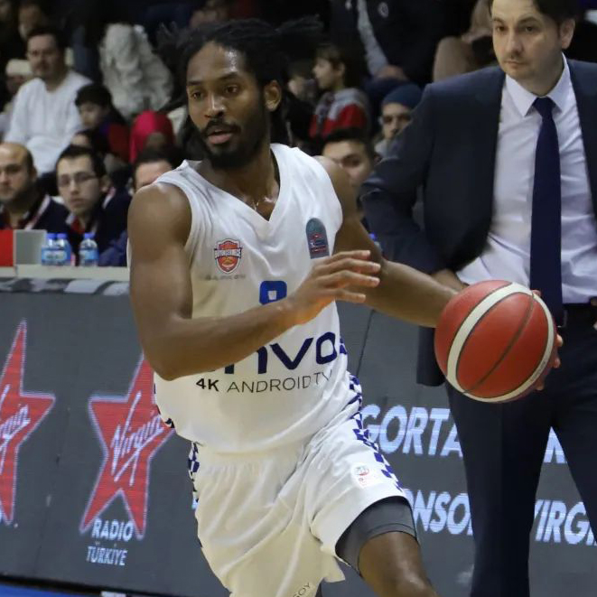 Blu Basket, Harris per fare grande Treviglio