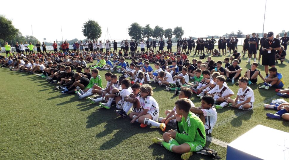 Calcio giovanile. Tutti in campo per Yara. Che successo!