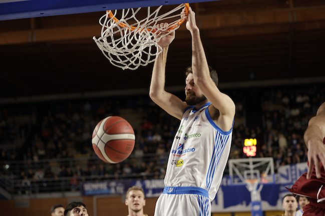 La Blu Basket rivede la luce con Nardò