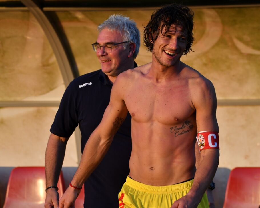 Serie D, Girone B. Festa Villa Valle al 96°. Ferrario-gol stende il Desenzano