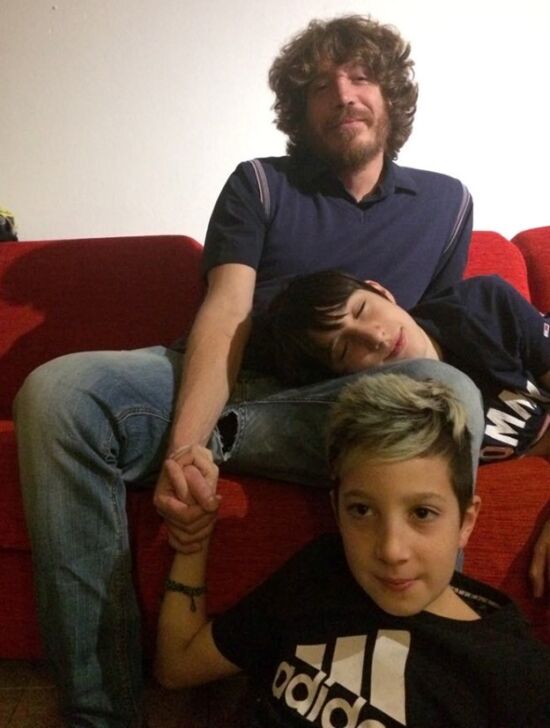 Quando nasce il proprio bambino, ci si sente genitore di qualsiasi bimbo nel mondo. Fermiamo subito la guerra