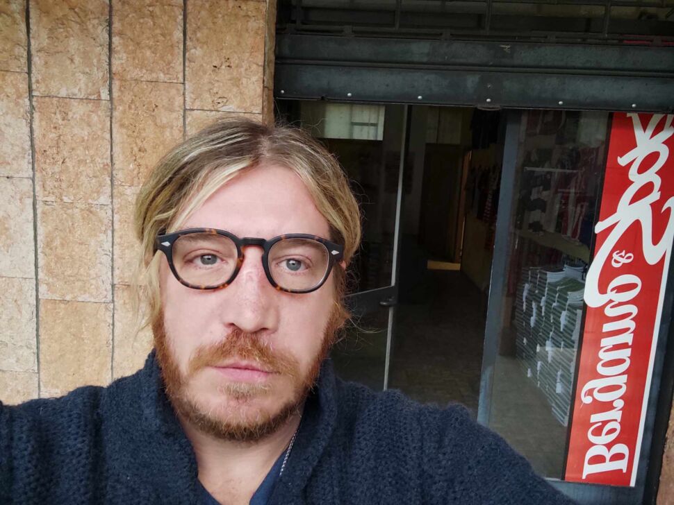 Ho tre sosia, Chuck Norris, Mastrogiovanni e un amico di Luca Amadei. E spero che si comportino bene che ho appena pagato una multa di mio figlio