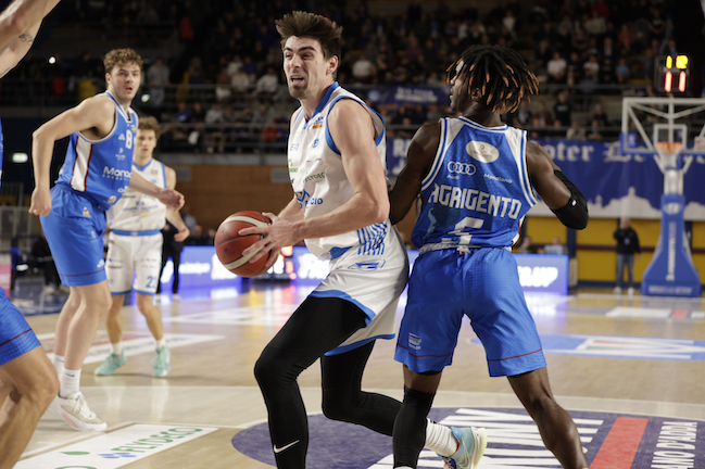 Sotto l’albero Treviglio trova il +20 su Agrigento