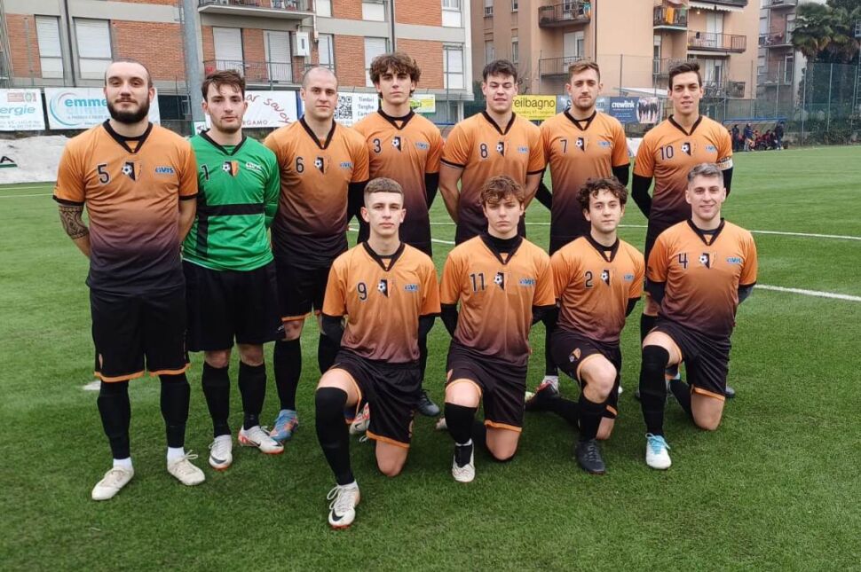 Seconda B. San Tomaso-Farese, pare che accontenta gli ospiti